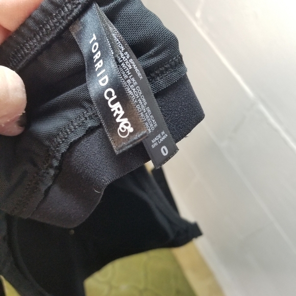 Torrid curve black wire free bra 0 - Picture 5 of 5